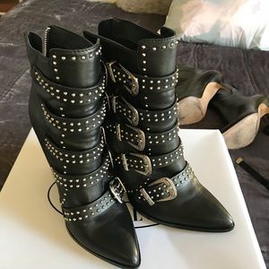 Steve Madden boots